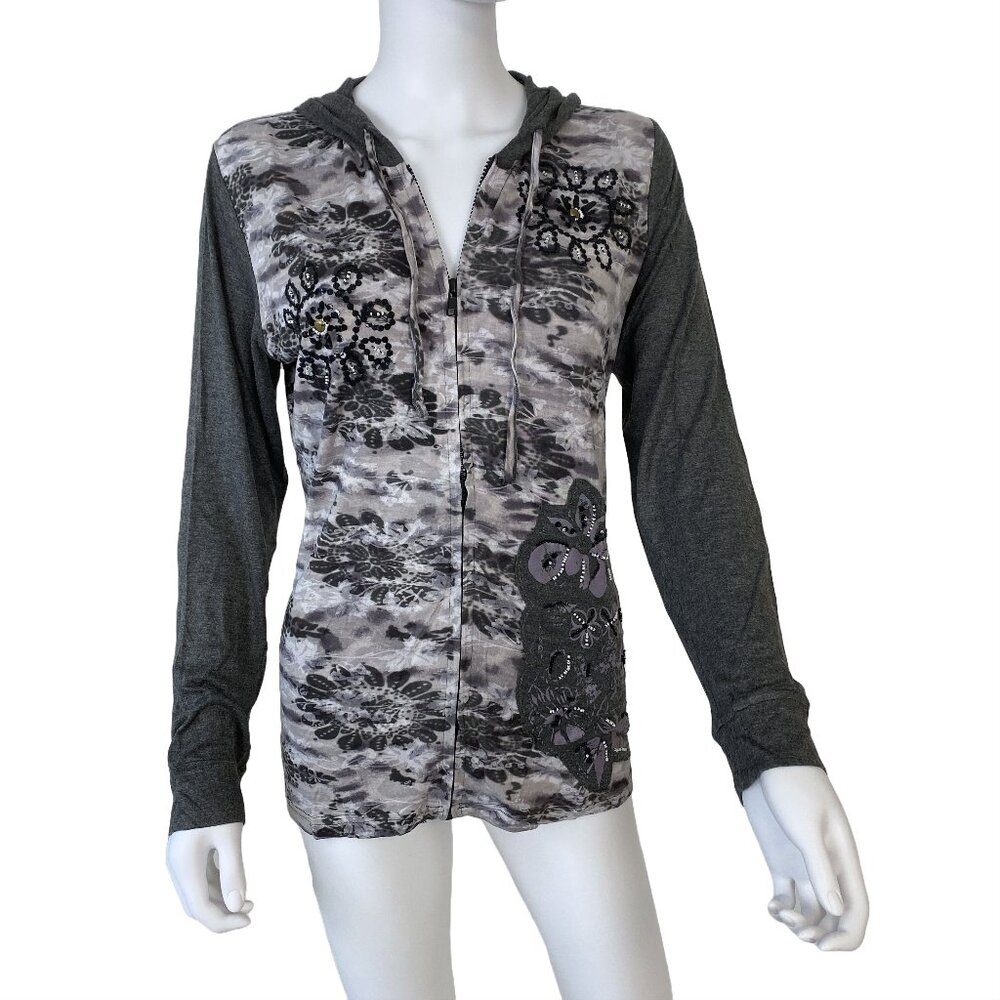 Shana K Gray and White Sweatshirt Sweater Hoody with long sleeves size XL